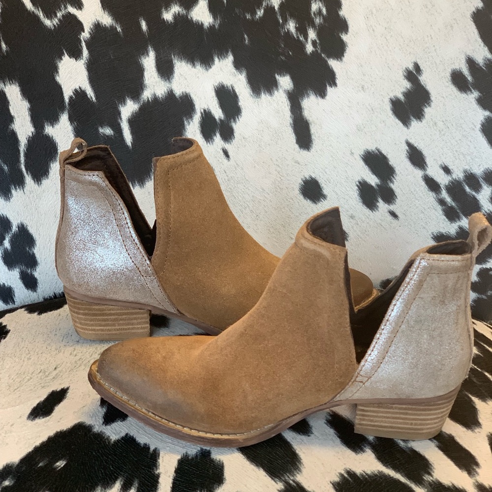 Diba True booties in sued/leather